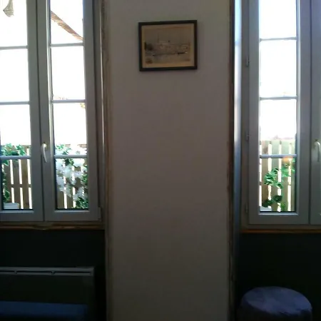 Sur Le Vieux Port, Centre De Ла-Рошель